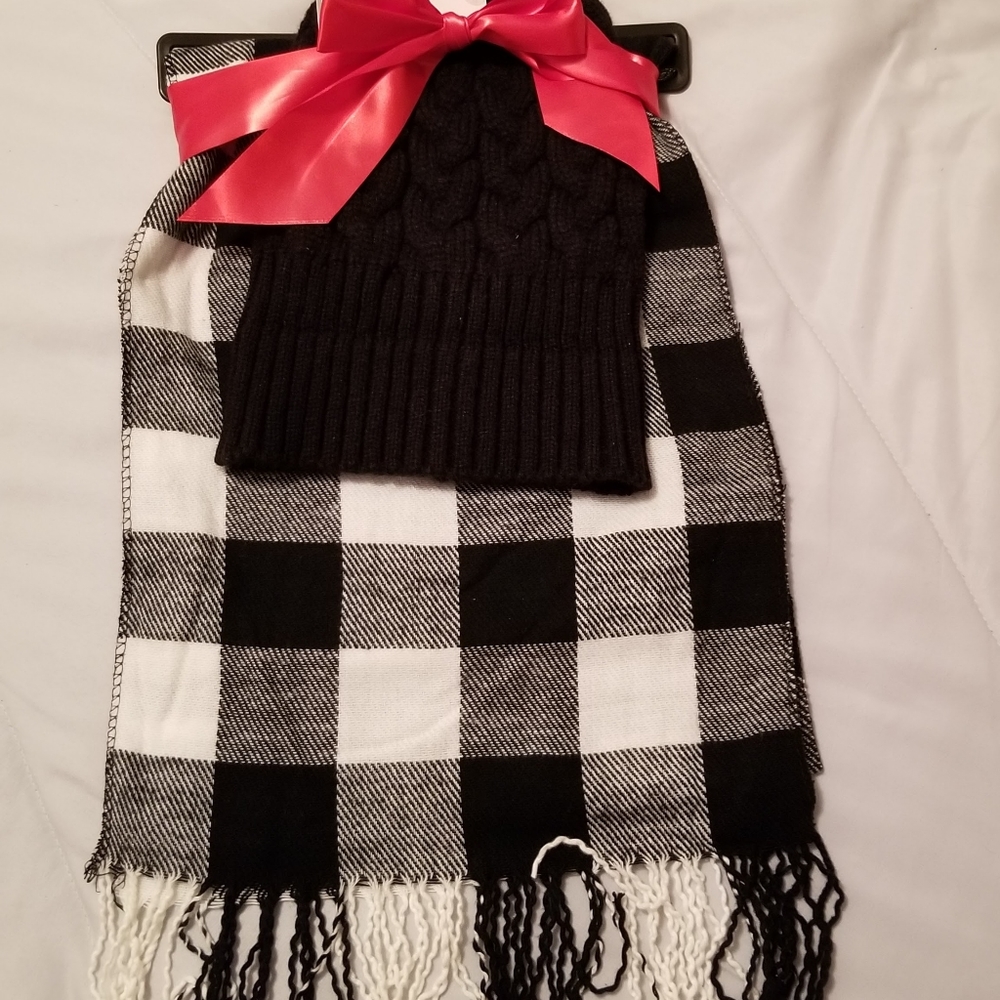 Scarf & Beanie Gift Set